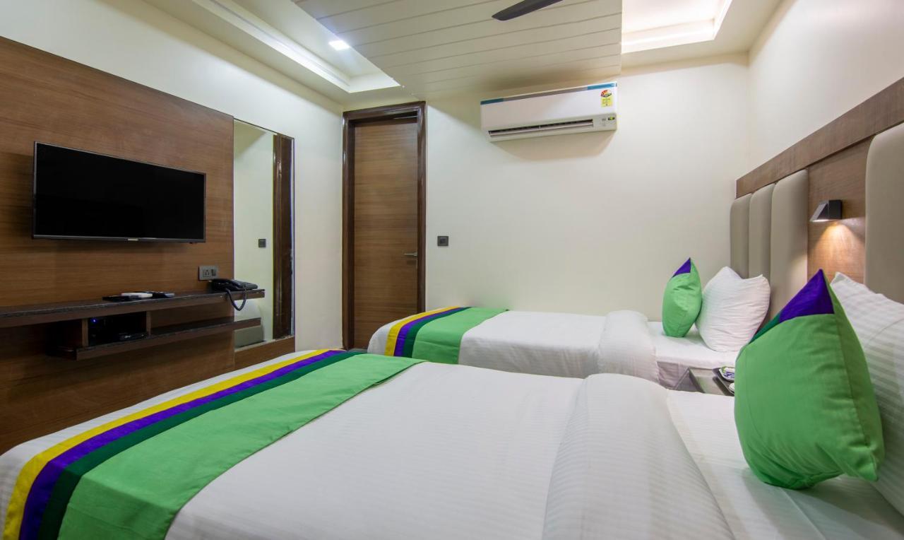 Treebo Royal Comfort New Delhi Buitenkant foto