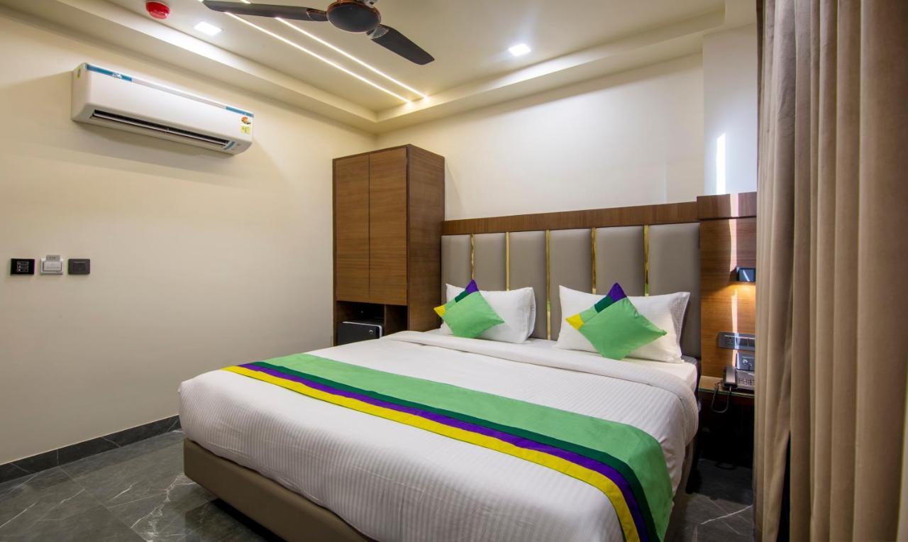 Treebo Royal Comfort New Delhi Buitenkant foto