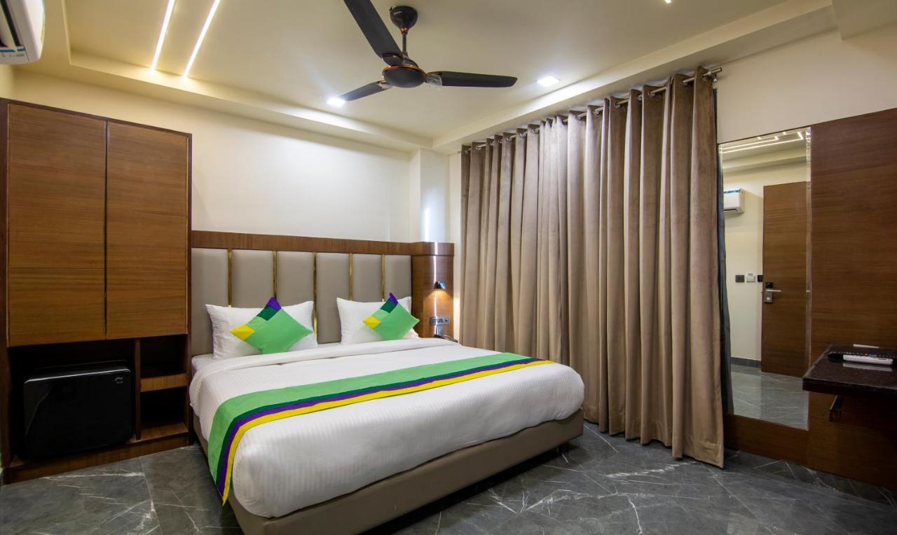 Treebo Royal Comfort New Delhi Buitenkant foto